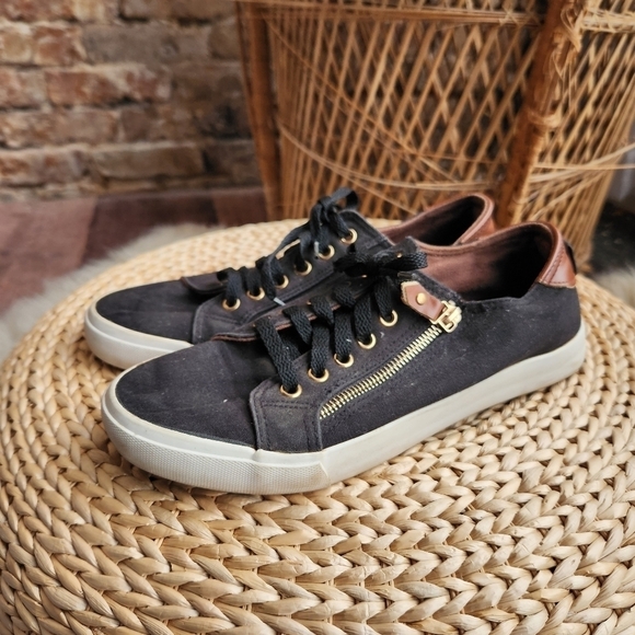 Twisted Black and Brown Camel Sneakers - Picture 1 of 6